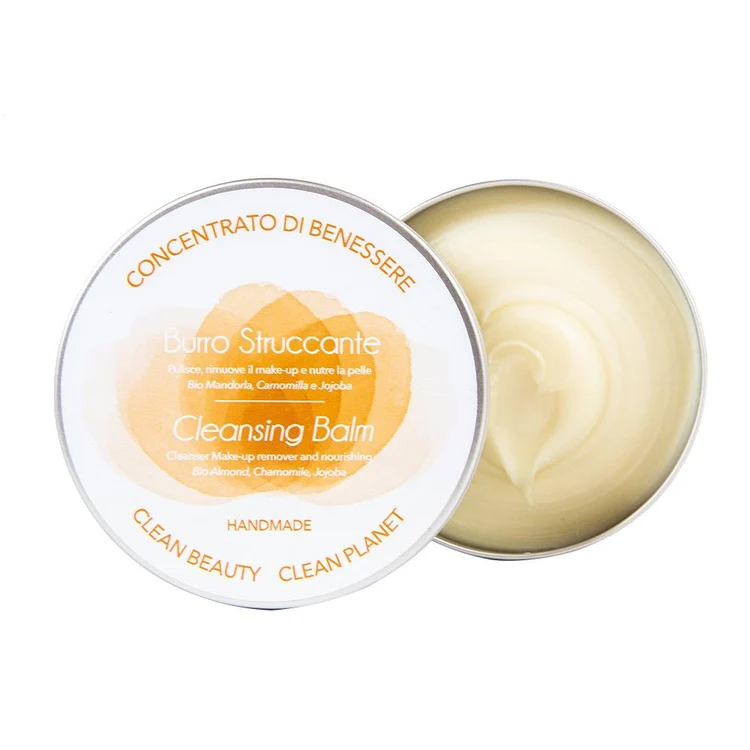 Biocosmé Bio Solid balsamo detergente viso vegano per rimuovere make-up waterproof e lasciare la pelle morbida e nutrita.