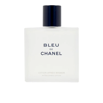 Chanel Bleu balsamo dopobarba idratante e lenitivo con oli di girasole e jojoba, per una pelle morbida e confortevole.