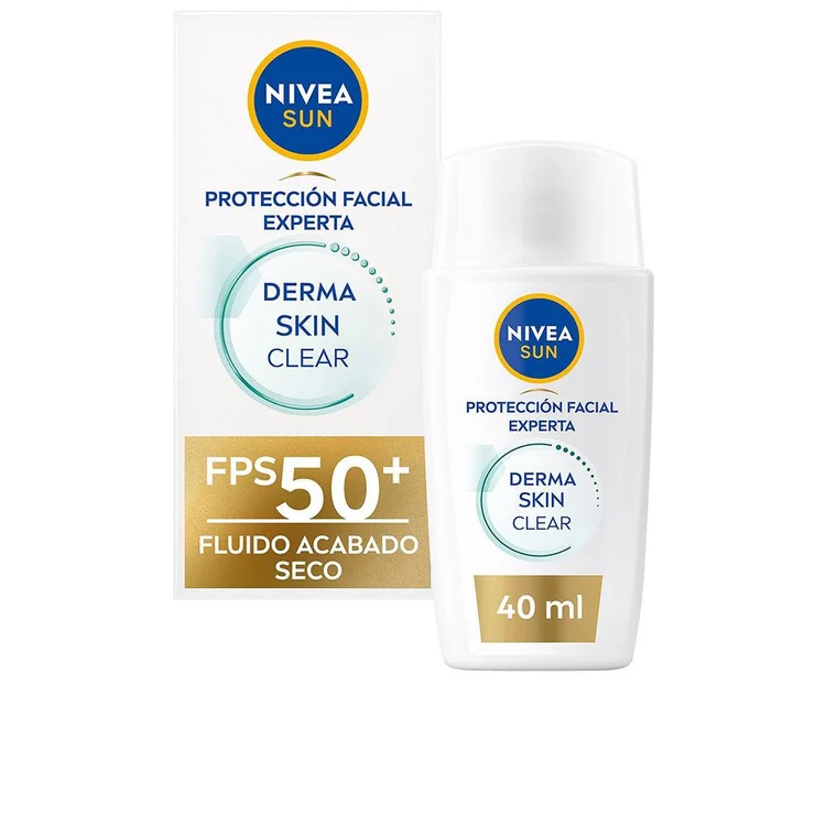 Nivea Sun Clear Skin SPF50+ protezione solare ultraleggera per pelle mista, grassa, sensibile e a tendenza acneica.