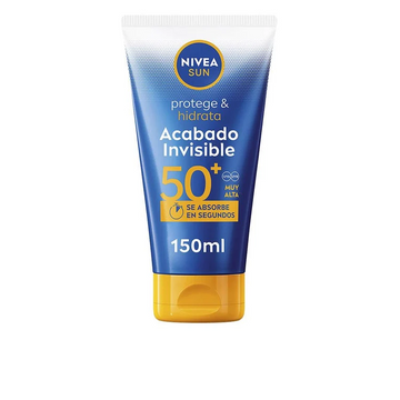 Nivea Sun Protege&Hidrata lozione solare SPF 50+ waterproof per protezione UVA e UVB e pelle morbida e idratata.